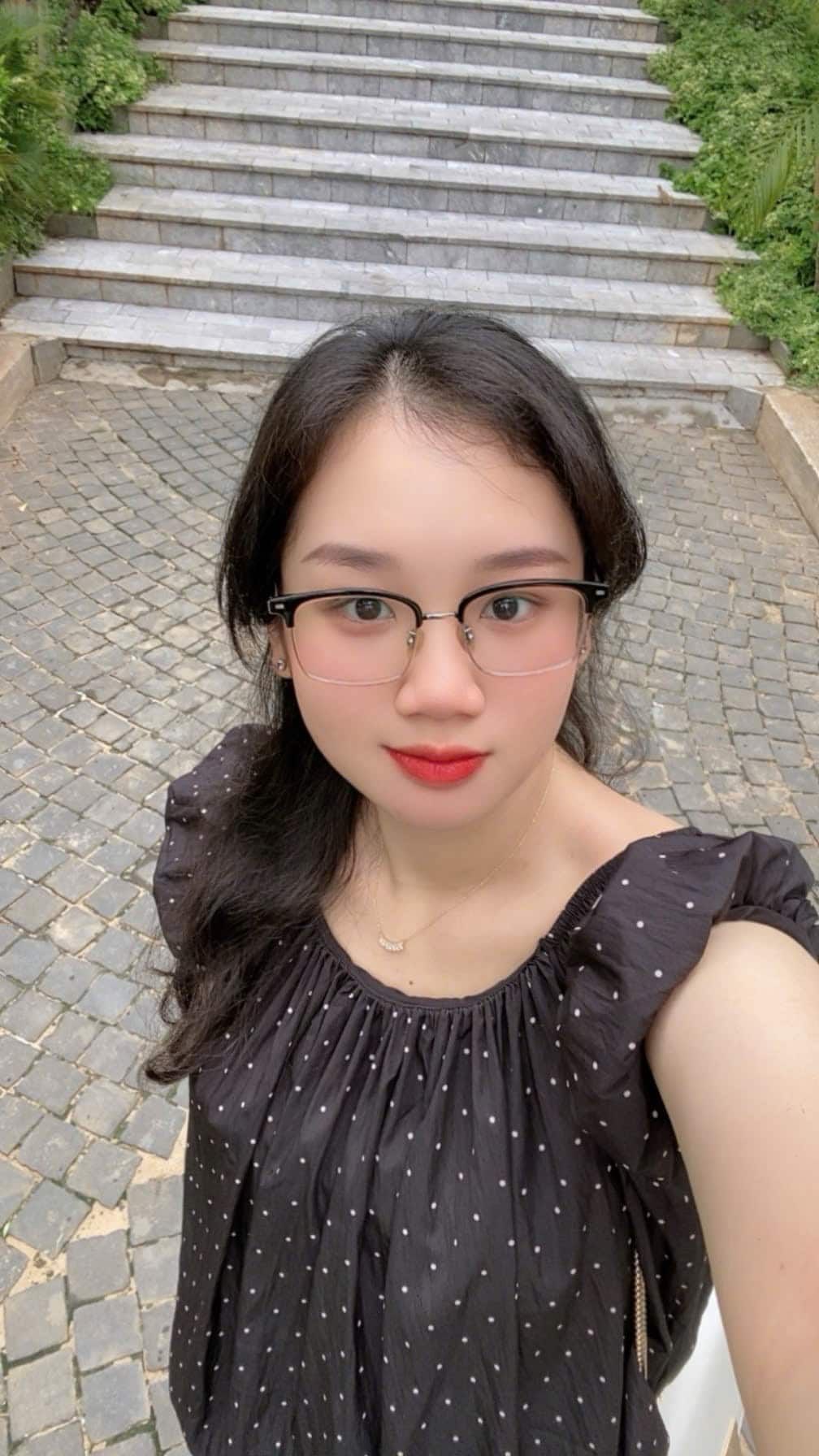 Chị Vy phản hồi về SI BEAUTÉ