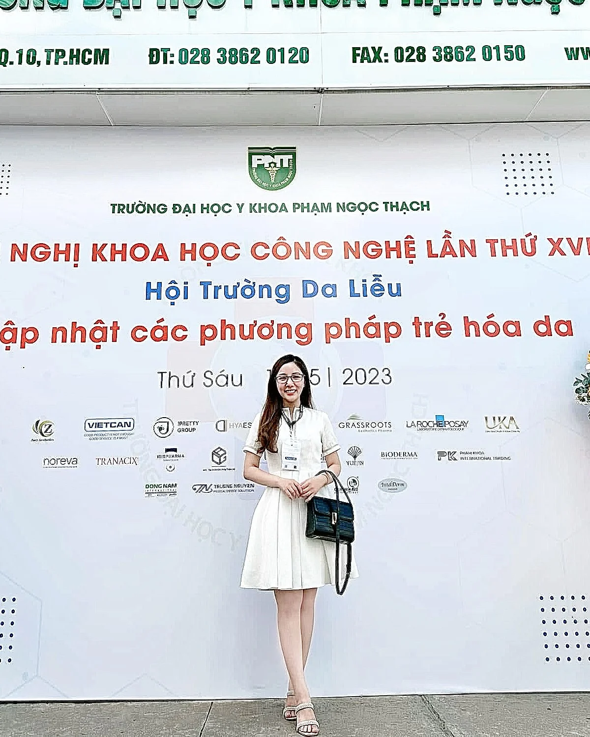 Bác Sĩ Phạm Hồng Loan báo cáo tại Đại Học Y Phạm Ngọc Thạch